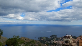 Niebiesko-białe widoki Morza Jońskiego